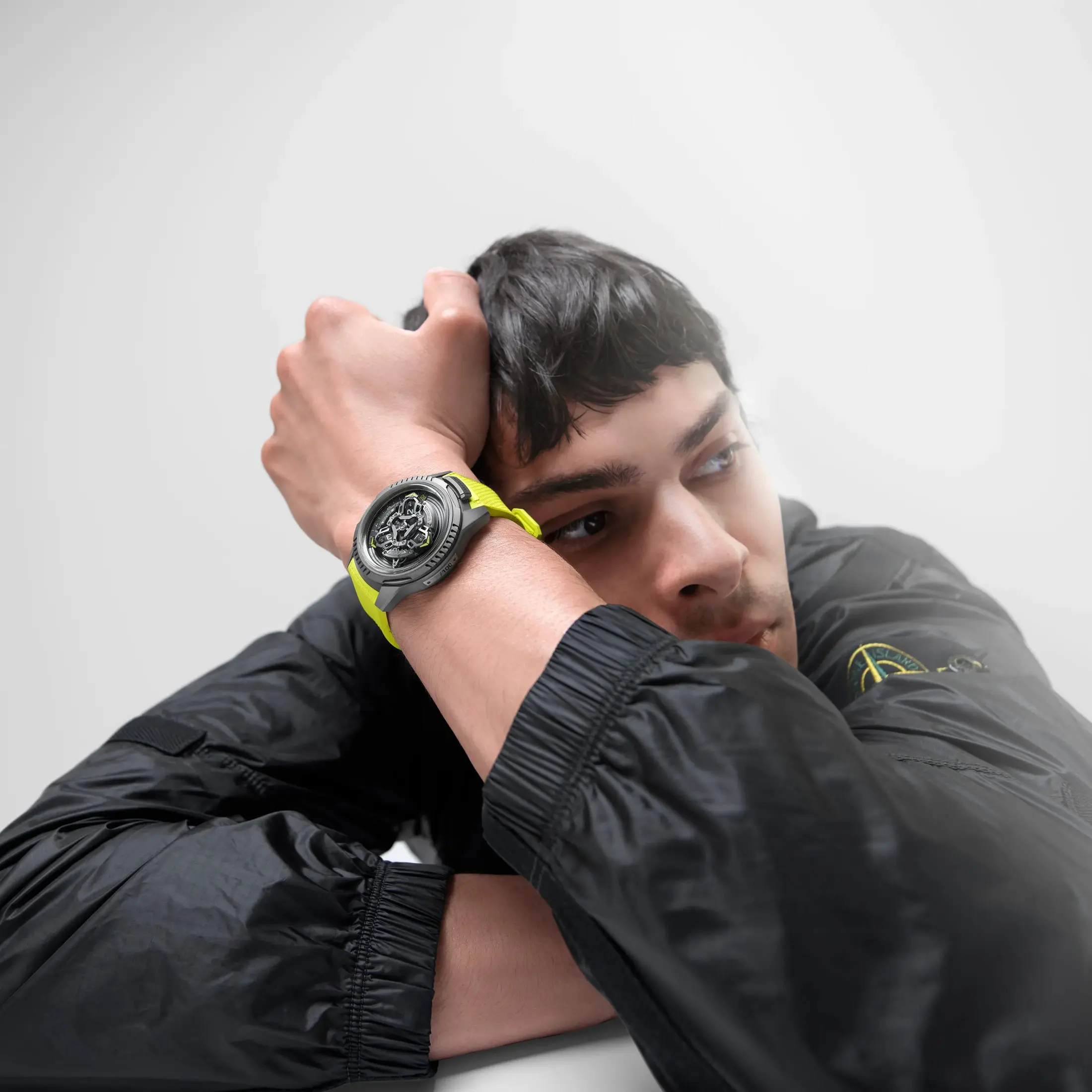UR-FREAK 2413-500LE-2A-UR/3B watch photo gallery - 5